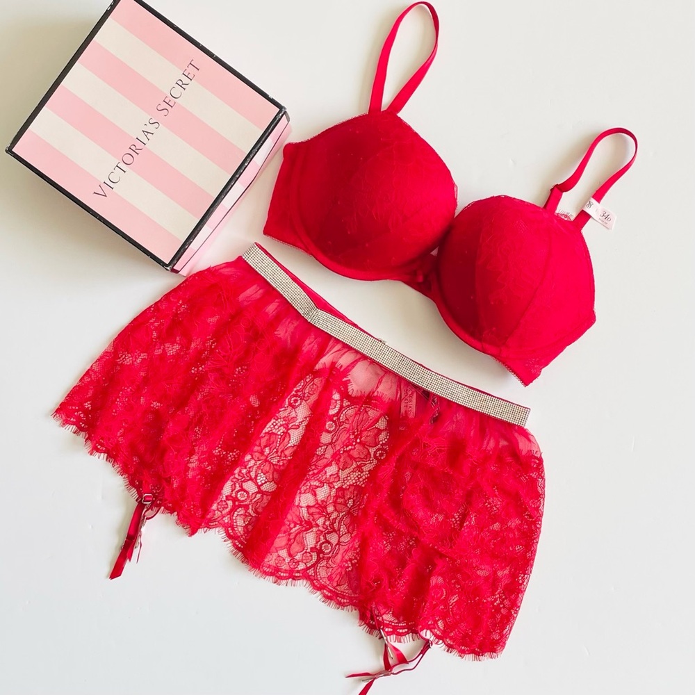 34D XS/SMALL Victoria’s Secret red lace bling bra set